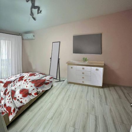 Воскресенская 12 Dnipro Bagian luar foto